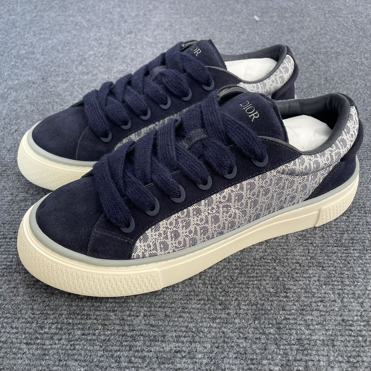 Dior B33 Sneaker Navy Blue Oblique Jacquard 3sn303zwn H559 (9) - www.newkick.org Dior B33 Sneaker Navy Blue Oblique Jacquard 3sn303zwn H559 (9) - www.newkick.org