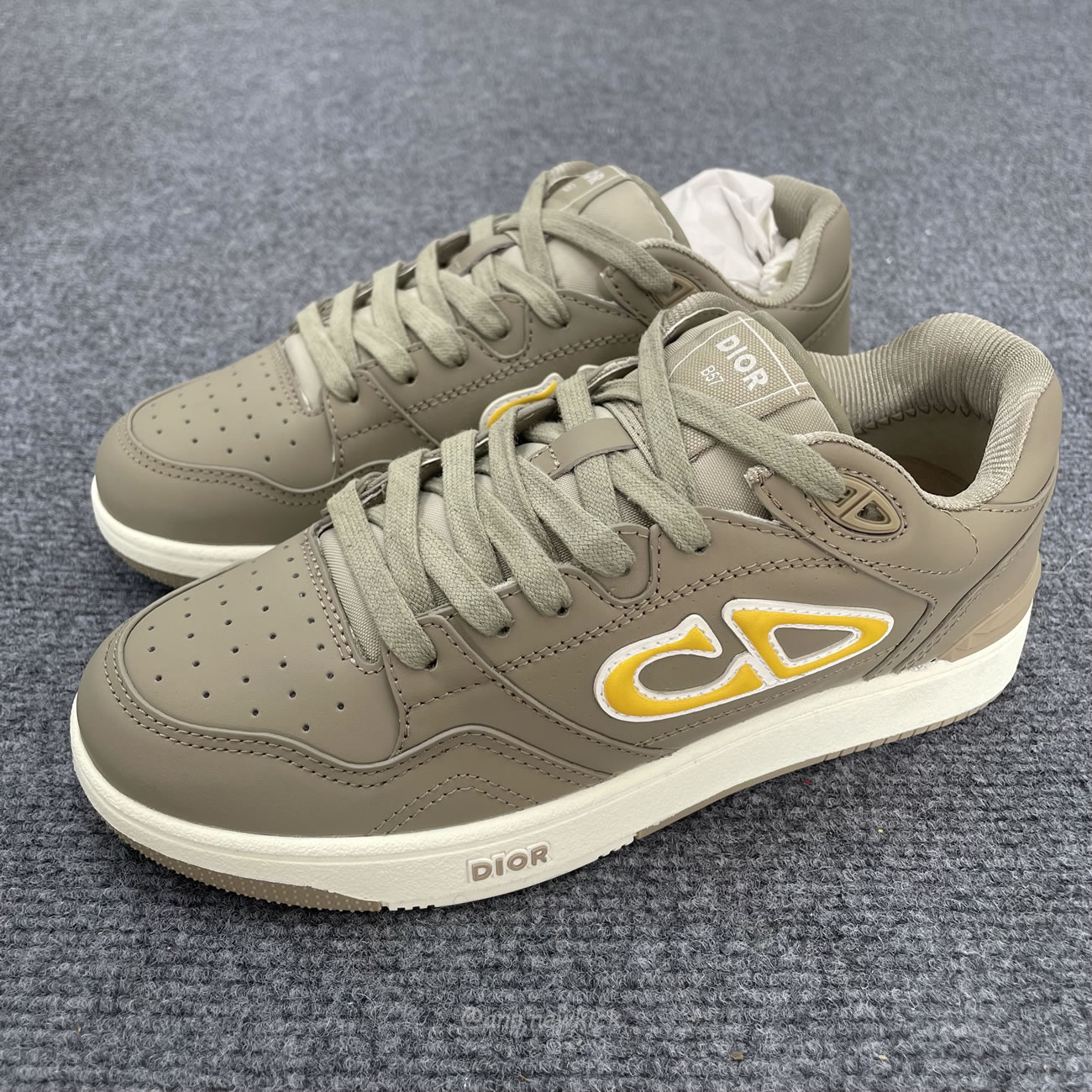 Dior X Stone Island B57 Low Sneaker Gray Yellow Blue Red 3sn318zdl H822 (2) - www.newkick.org Dior X Stone Island B57 Low Sneaker Gray Yellow Blue Red 3sn318zdl H822 (2) - www.newkick.org