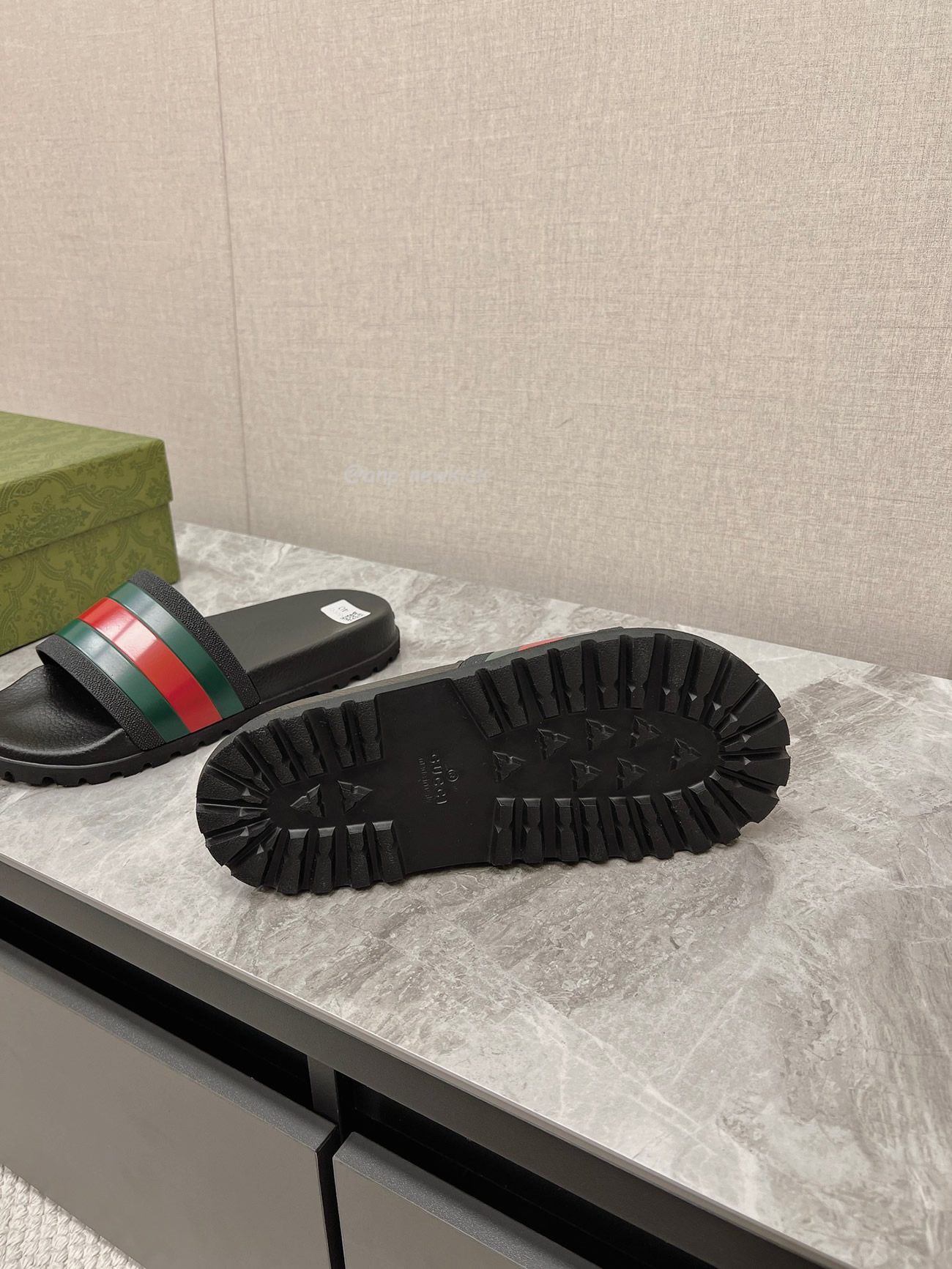 Gucci Mens Woven Leather Sandals 429469 Gib10 1098 (8) - www.newkick.org Gucci Mens Woven Leather Sandals 429469 Gib10 1098 (8) - www.newkick.org