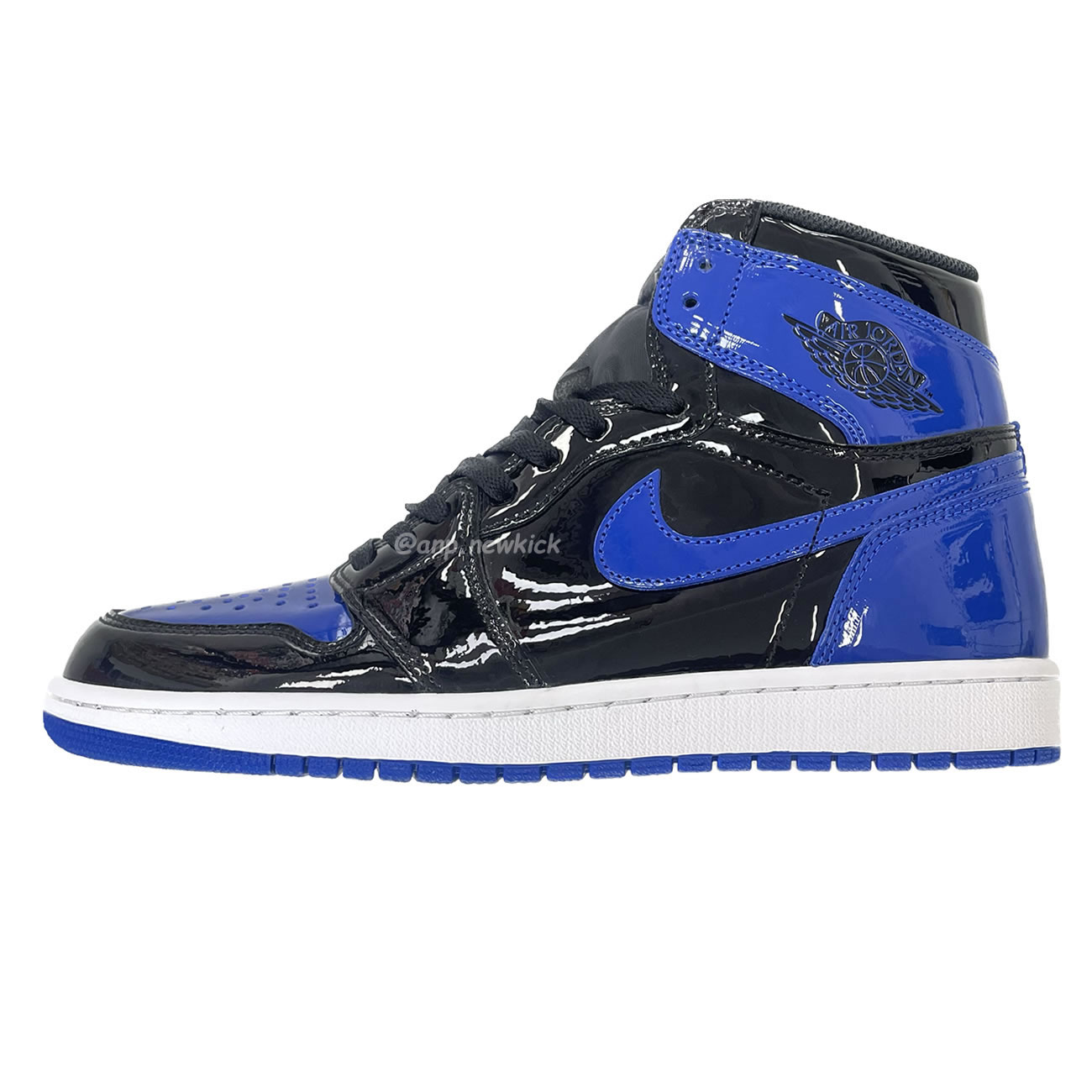 Air Jordan 1 Retro High Og Patent Royal 555088 404 (1) - www.newkick.org Air Jordan 1 Retro High Og Patent Royal 555088 404 (1) - www.newkick.org