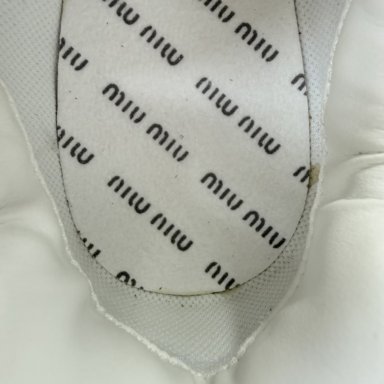 New Balance X Miu Miu 530 Sl Cinnamon 5e165e Z5o F0401 F D005 (8) - www.newkick.org