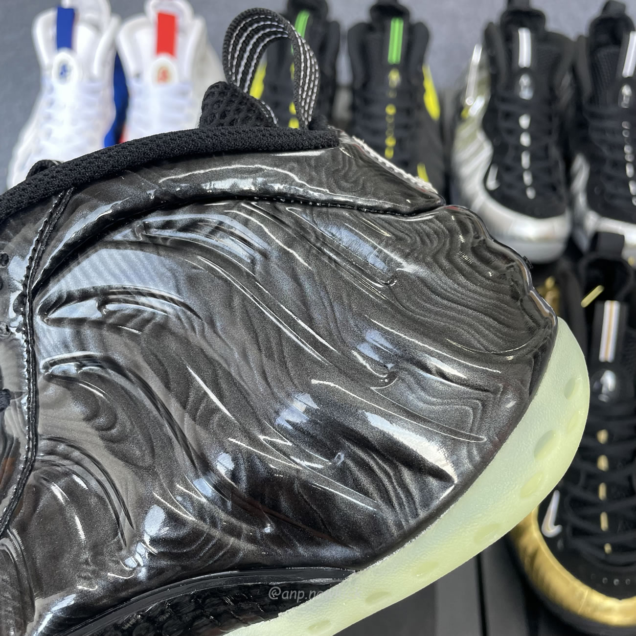 Nike Air Foamposite Pro Metallic Gold 624041 701 (18) - www.newkick.org Nike Air Foamposite Pro Metallic Gold 624041 701 (18) - www.newkick.org