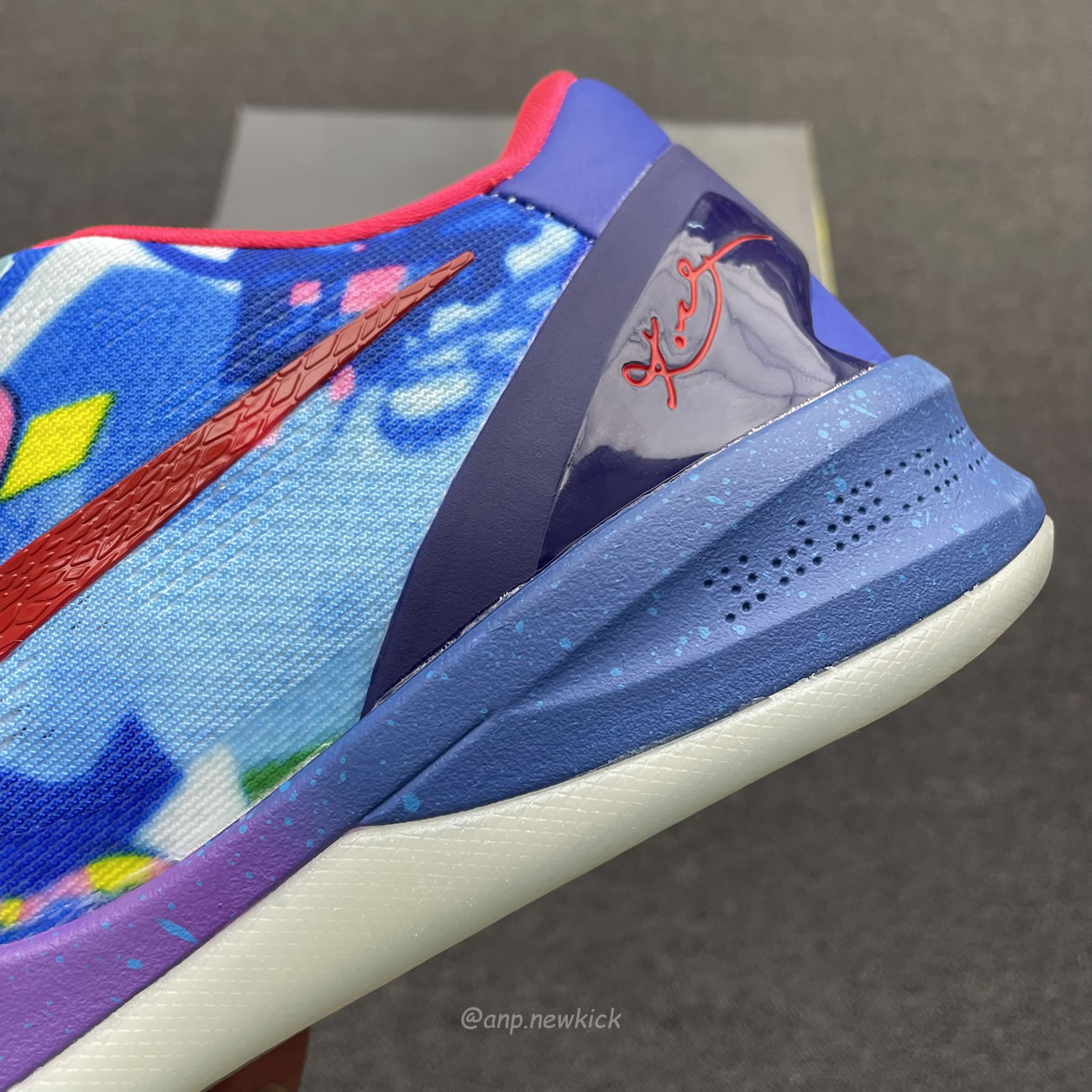Nike Kobe 8 What The Kobe Wtk 635438 800 (10) - www.newkick.org Nike Kobe 8 What The Kobe Wtk 635438 800 (10) - www.newkick.org