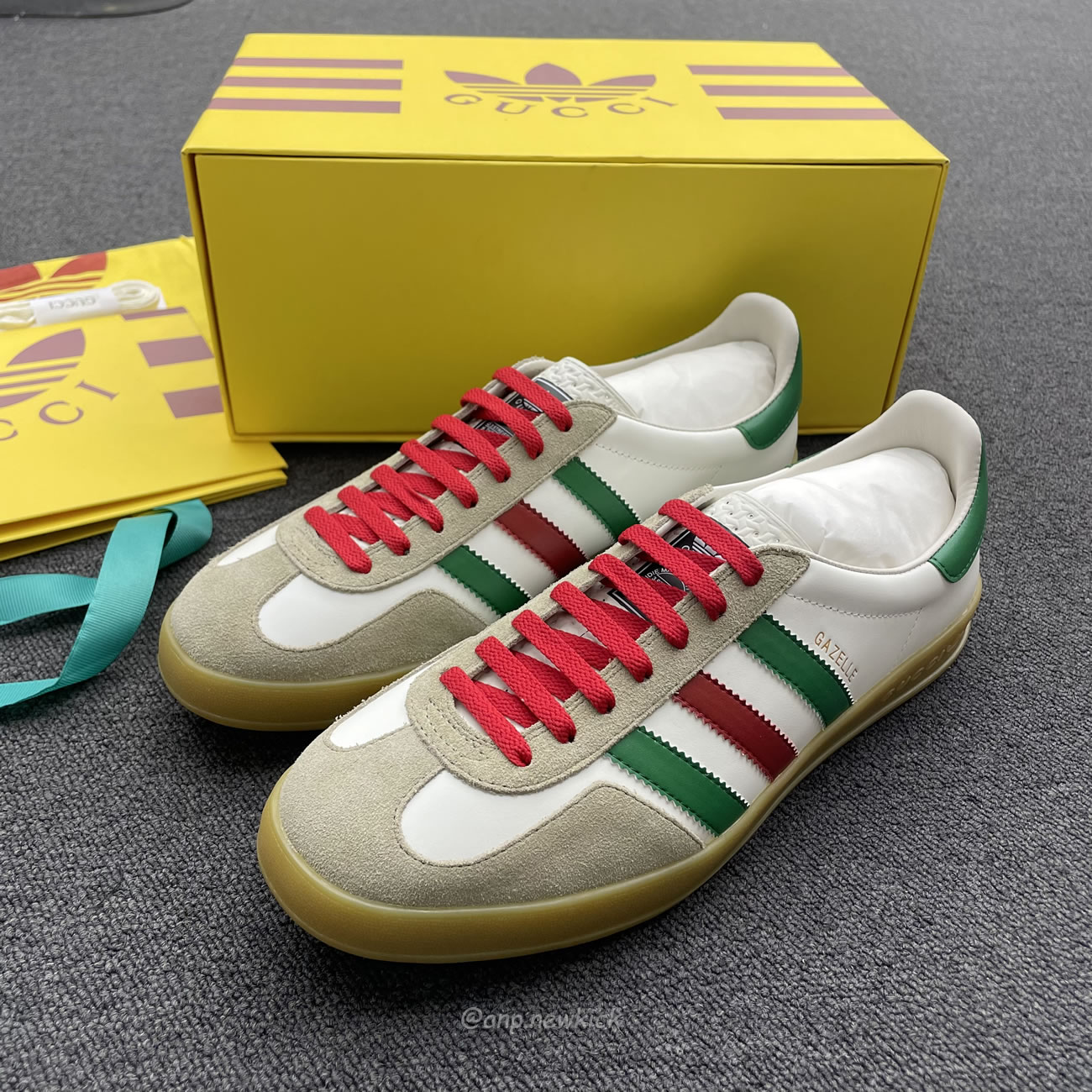 Adidas X Gucci Gazelle White Green Red 726487 Aaa43 9547 (6) - www.newkick.org Adidas X Gucci Gazelle White Green Red 726487 Aaa43 9547 (6) - www.newkick.org