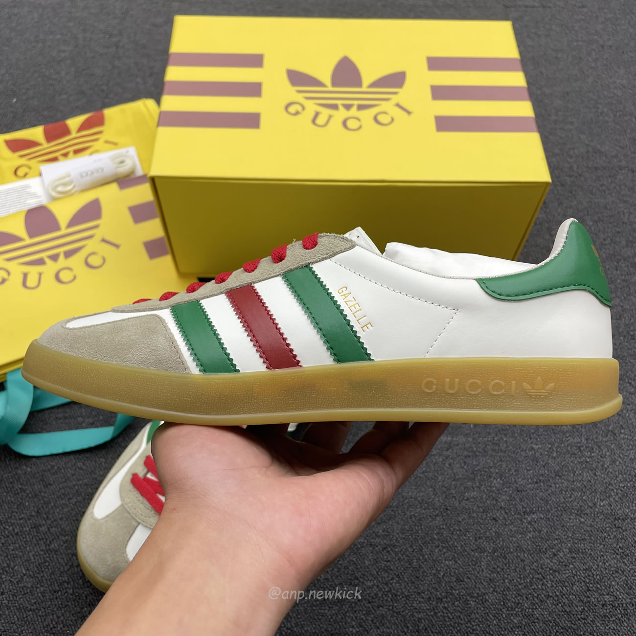 Adidas X Gucci Gazelle White Green Red 726487 Aaa43 9547 (7) - www.newkick.org Adidas X Gucci Gazelle White Green Red 726487 Aaa43 9547 (7) - www.newkick.org