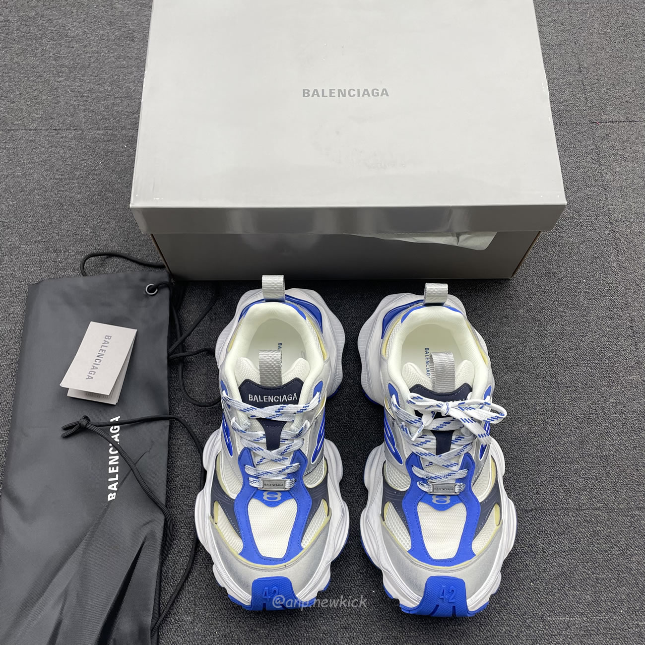 Balenciaga Cargo Sneaker White Grey Blue 784341 W2mv6 0328 (2) - www.newkick.org Balenciaga Cargo Sneaker White Grey Blue 784341 W2mv6 0328 (2) - www.newkick.org