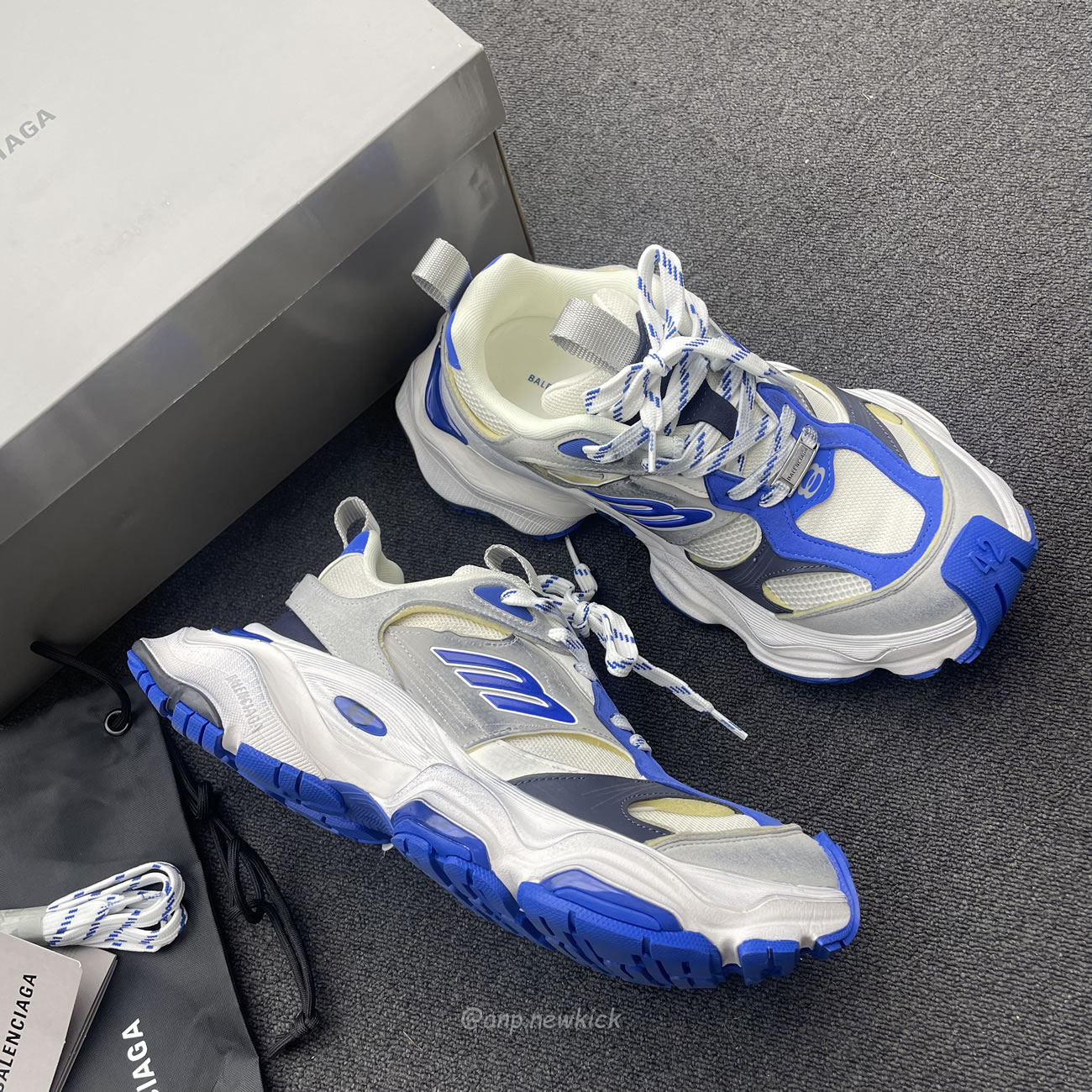 Balenciaga Cargo Sneaker White Grey Blue 784341 W2mv6 0328 (4) - www.newkick.org Balenciaga Cargo Sneaker White Grey Blue 784341 W2mv6 0328 (4) - www.newkick.org