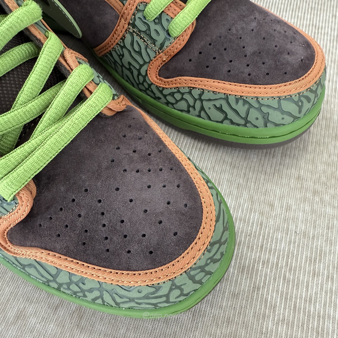 Nike Sb Dunk Low De La Soul 789841 332 (2) - www.newkick.org