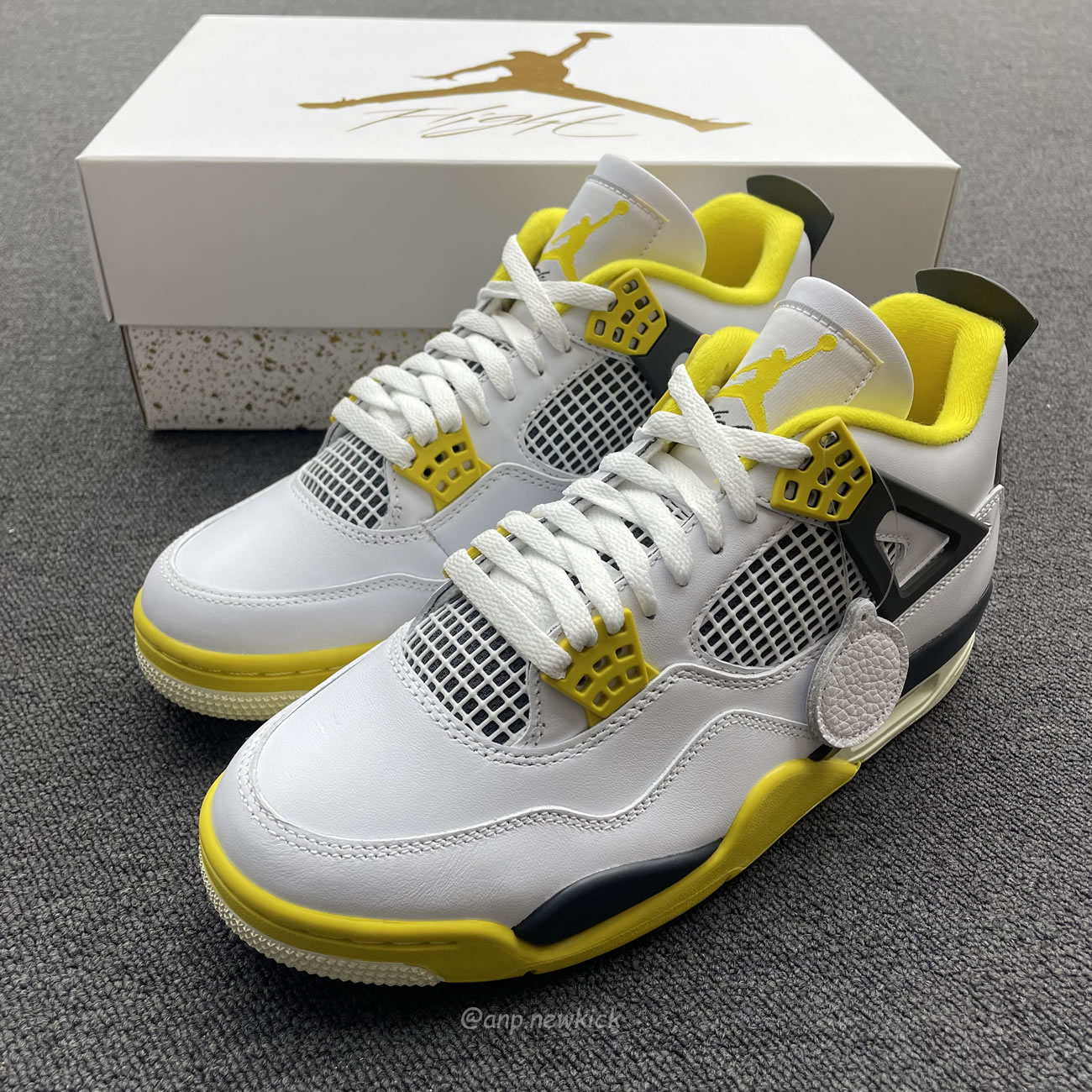 Air Jordan 4 Retro Vivid Sulfur Womens Aq9129 101 (7) - www.newkick.org Air Jordan 4 Retro Vivid Sulfur Womens Aq9129 101 (7) - www.newkick.org