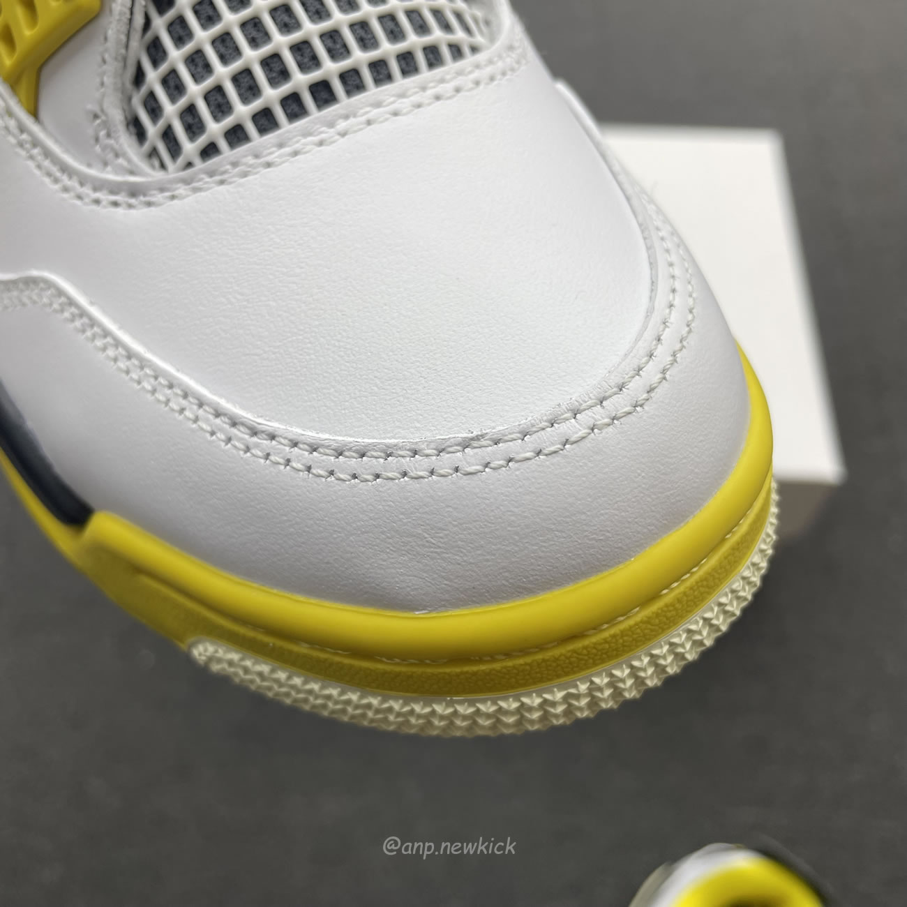 Air Jordan 4 Retro Vivid Sulfur Womens Aq9129 101 (9) - www.newkick.org Air Jordan 4 Retro Vivid Sulfur Womens Aq9129 101 (9) - www.newkick.org