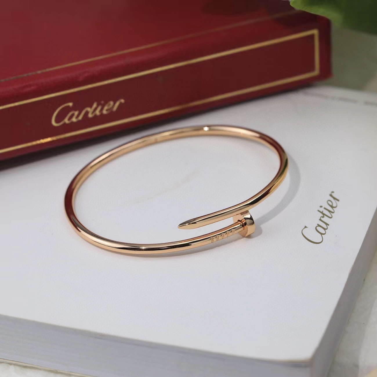 Cartier Bracelet Juste Un Clou B6062618 (4) - www.newkick.org Cartier Bracelet Juste Un Clou B6062618 (4) - www.newkick.org