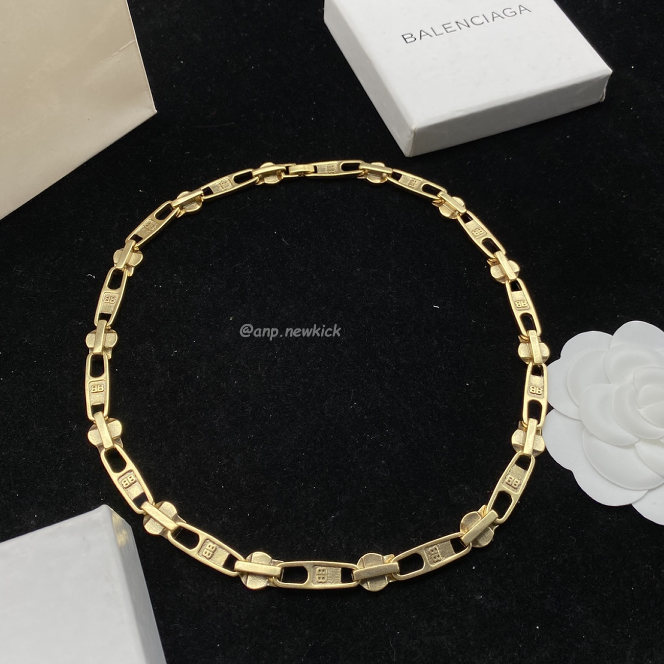 Balenciaga Bb Necklace (8) - www.newkick.org