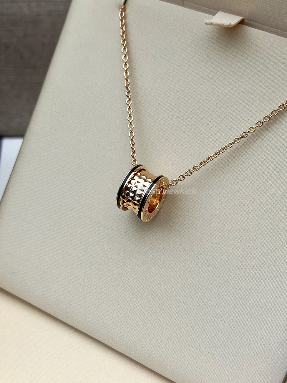 Bulgari Mini Dress Full Of Diamonds, Small Necklace (8) - www.newkick.org