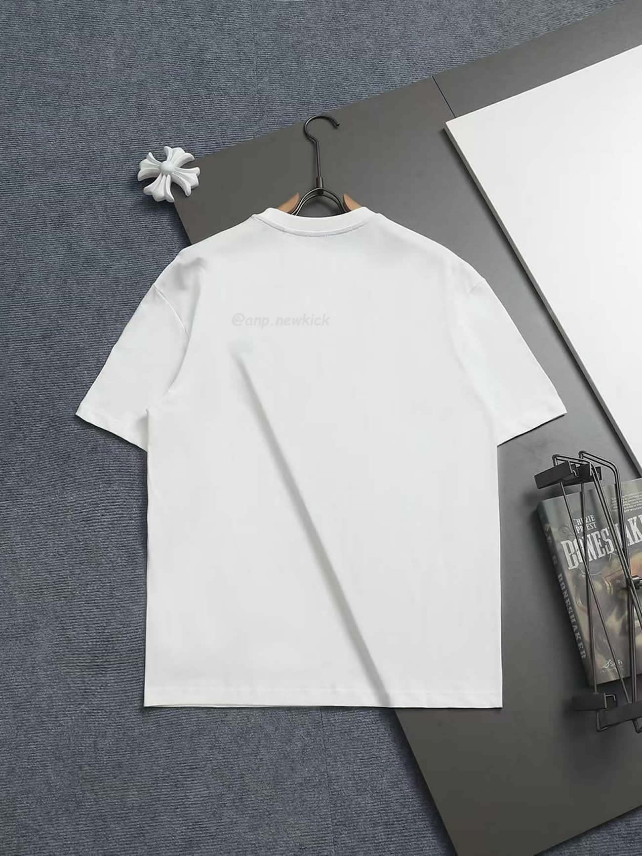 Burberry Equestrian Knight Detail Cotton T Shirt (6) - www.newkick.org