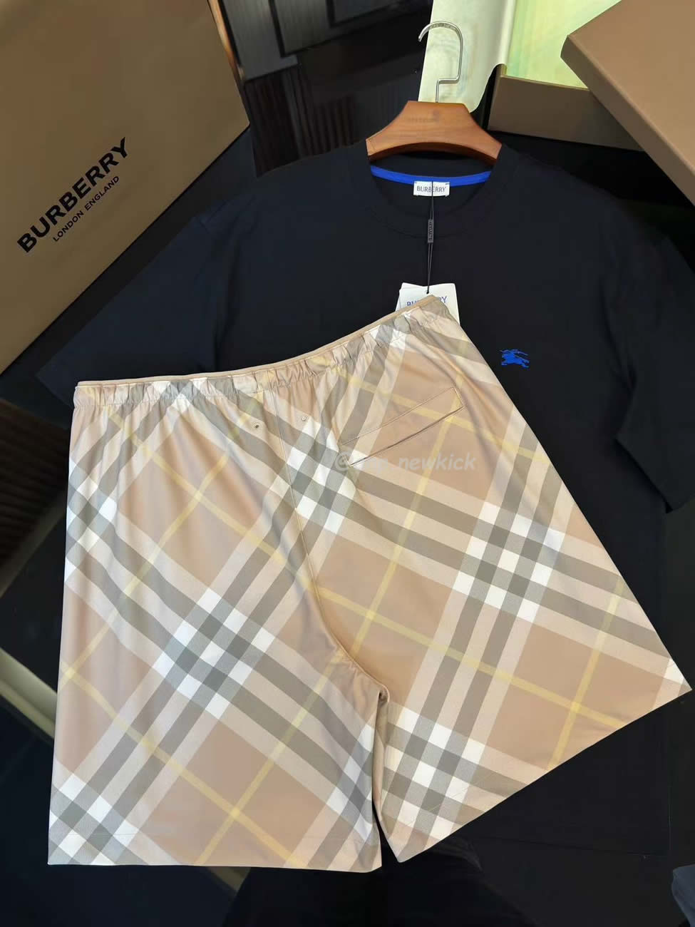 Burberry Patchwork Plaid Green Blue Brown (6) - www.newkick.org Burberry Patchwork Plaid Green Blue Brown (6) - www.newkick.org