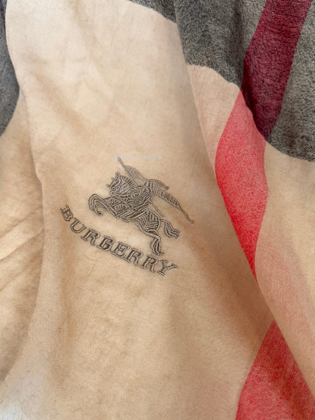 Burberry Vintage Check Cashmere Scarf 90x200cm (9) - www.newkick.org Burberry Vintage Check Cashmere Scarf 90x200cm (9) - www.newkick.org