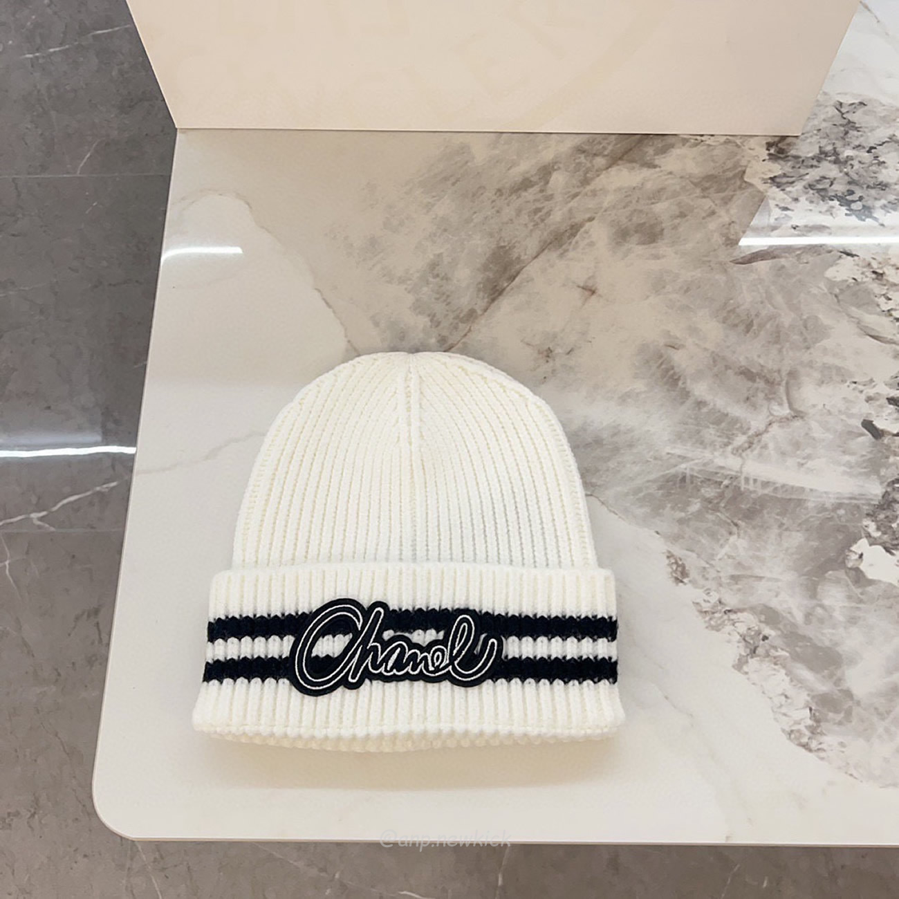 Chanel Knitted Cold Hat White Black Gray Brown (10) - www.newkick.org Chanel Knitted Cold Hat White Black Gray Brown (10) - www.newkick.org