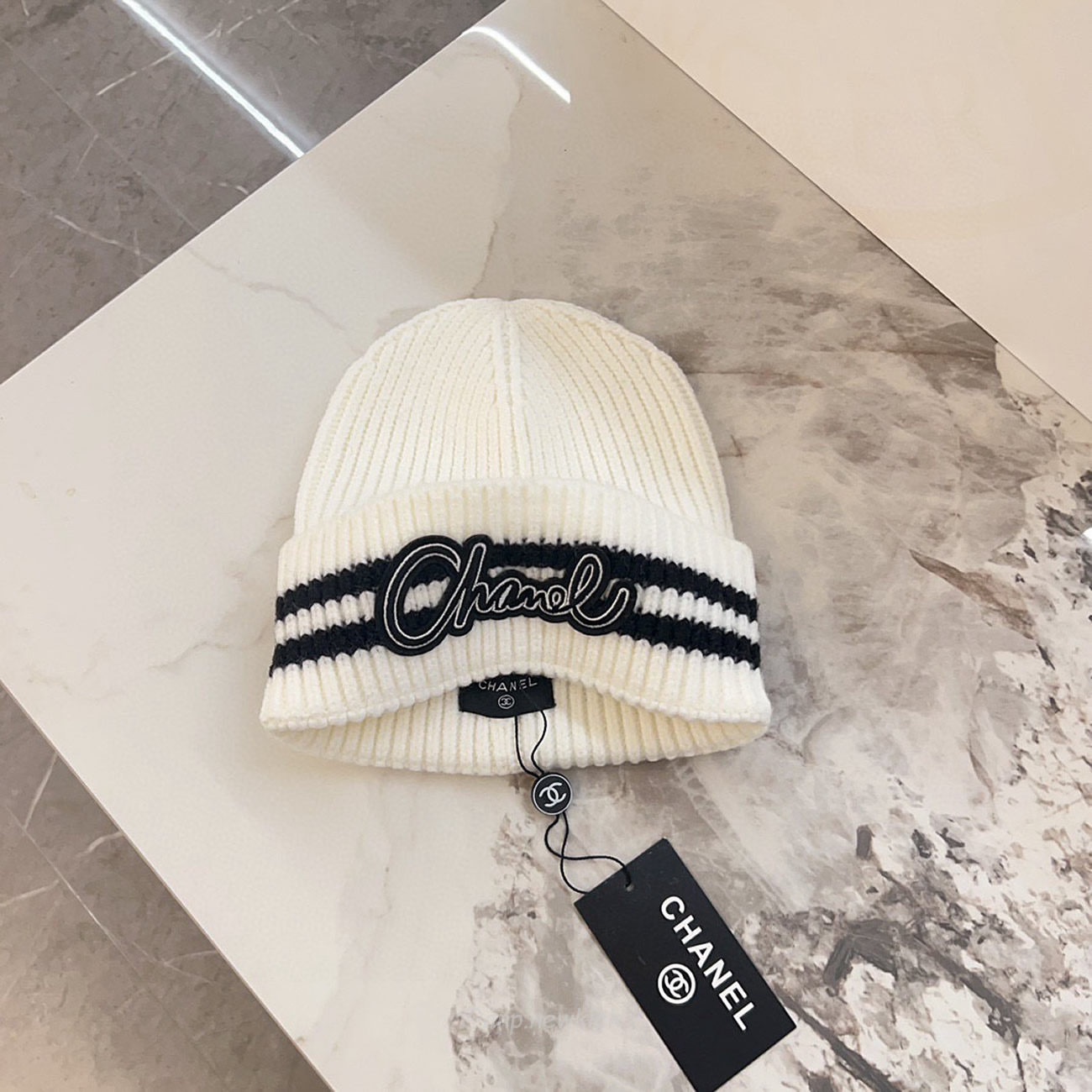 Chanel Knitted Cold Hat White Black Gray Brown (3) - www.newkick.org Chanel Knitted Cold Hat White Black Gray Brown (3) - www.newkick.org