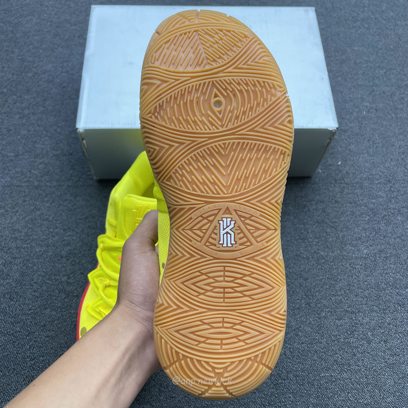 Nike Kyrie 5 Spongebob Squidward Patrick Cj6951 300 Cj6950 600 (32) - www.newkick.org