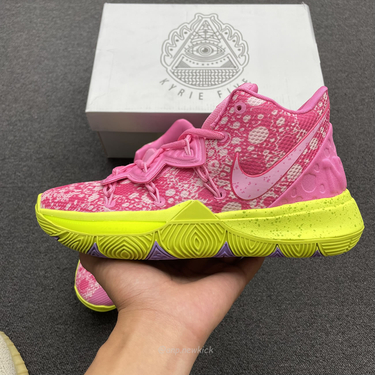 Nike Kyrie 5 Spongebob Squidward Patrick Cj6951 300 Cj6950 600 (8) - www.newkick.org