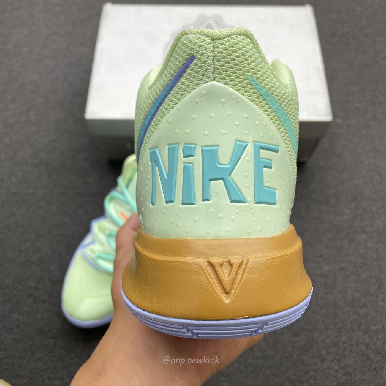 Nike Kyrie 5 Spongebob Squidward Patrick Cj6951 300 Cj6950 600 (9) - www.newkick.org