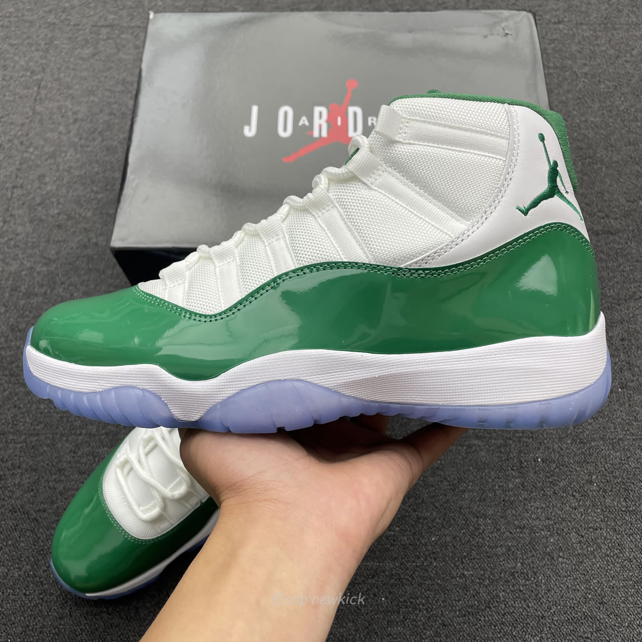 Air Jordan 11 Retro White Green Ct8012 113 (4) - www.newkick.org