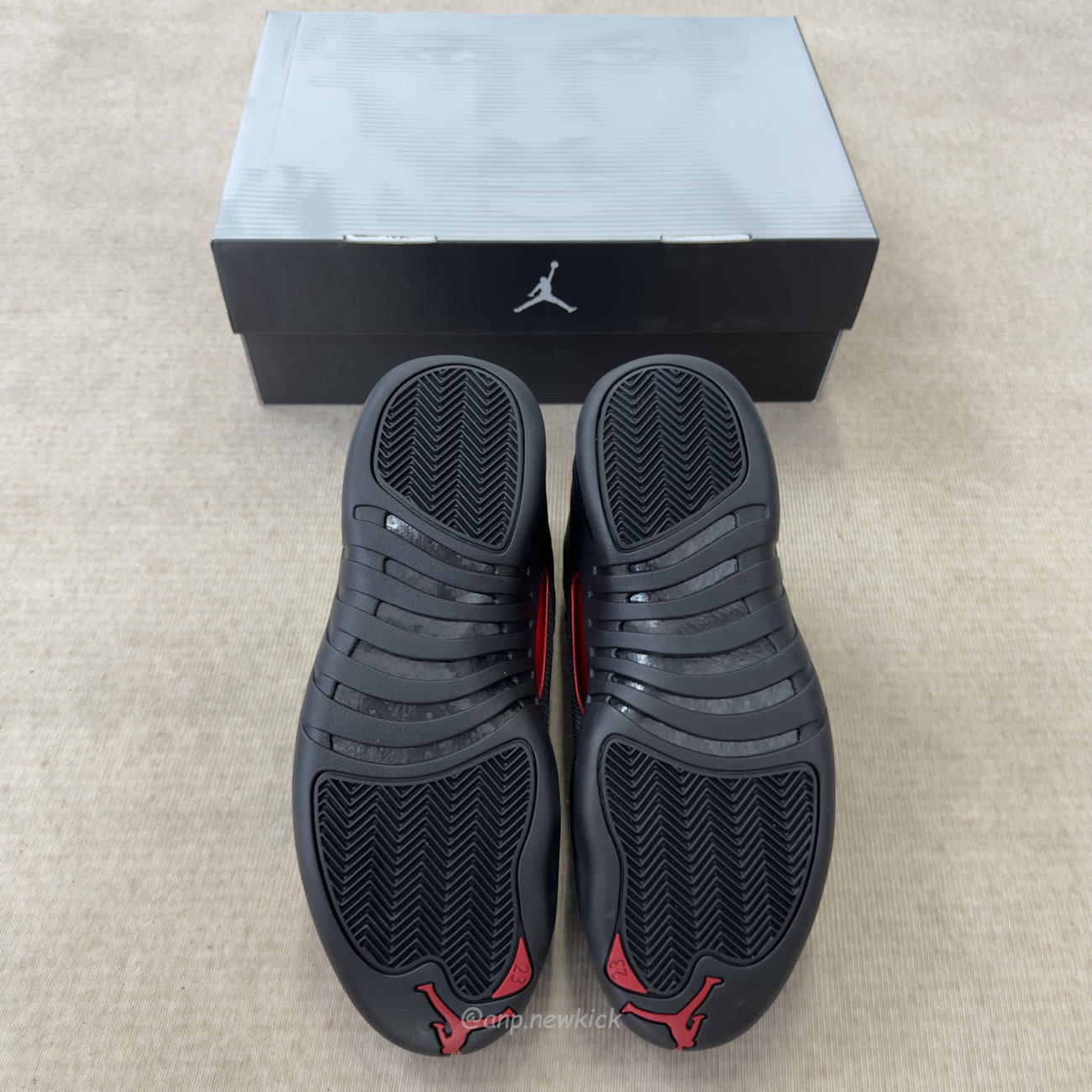 Air Jordan 12 Retro Bloodline Black Ct8013 003 (4) - www.newkick.org