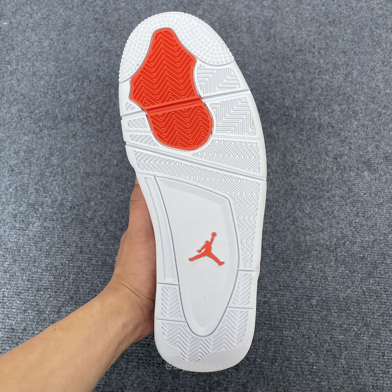 Air Jordan 4 Retro Metallic Orange Ct8527 118 (3) - www.newkick.org