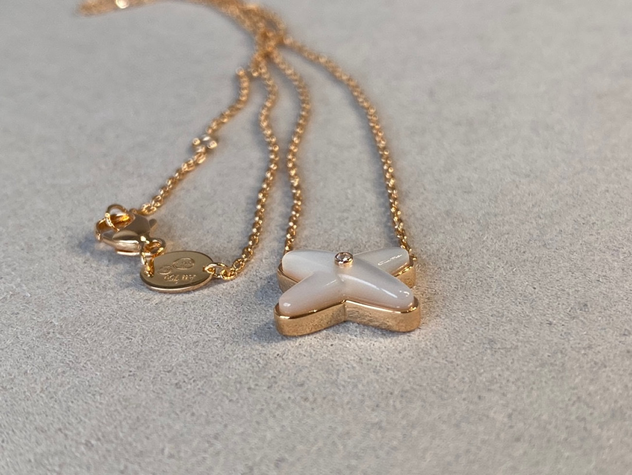 Chaumet Pendant (11) - www.newkick.org
