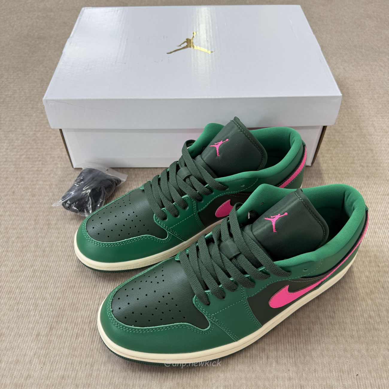 Air Jordan 1 Low Watermelon Womens Dc0774 300 (6) - www.newkick.org