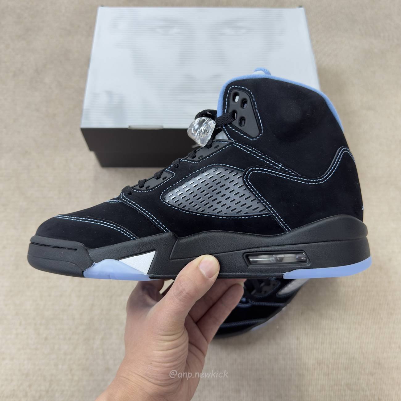 Air Jordan 5 Retro Black University Blue 2026 Dd0587 008 (6) - www.newkick.org