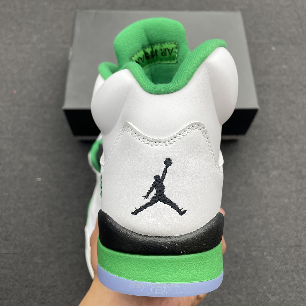 Air Jordan 5 Retro Lucky Green Womens Dd9336 103 (8) - www.newkick.org Air Jordan 5 Retro Lucky Green Womens Dd9336 103 (8) - www.newkick.org