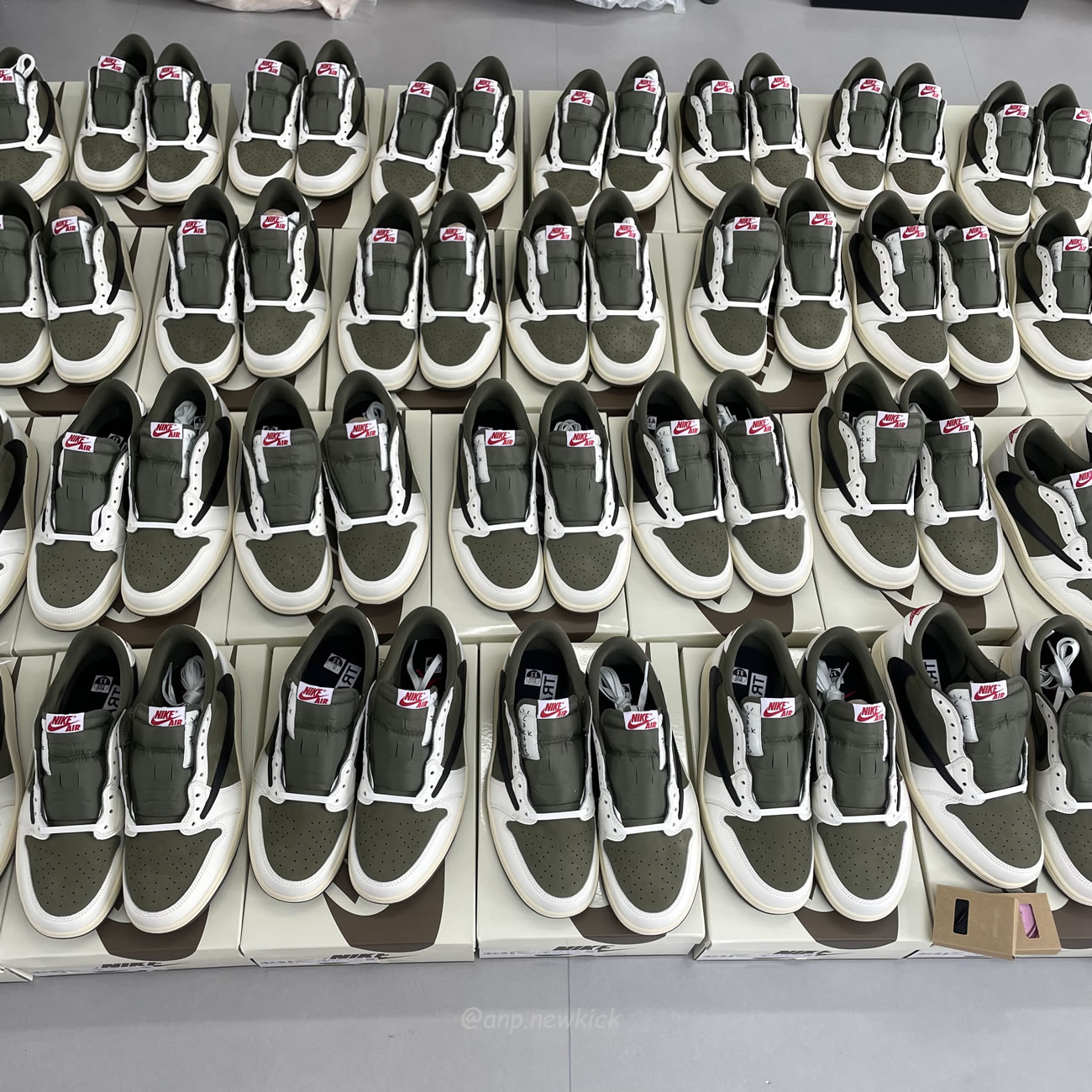 Travis Scott X Air Jordan 1 Low Og Sp Medium Olive Dm7866 200 (7) - www.newkick.org