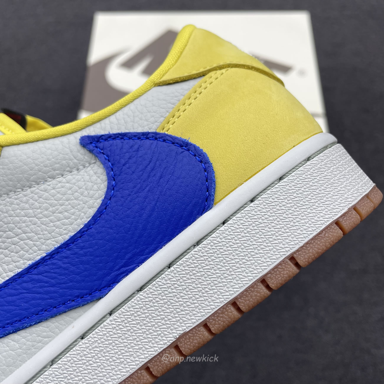 Travis Scott X Nike Air Jordan 1 Retro Low Og Sp Canary Dz4137 700 (10) - www.newkick.org