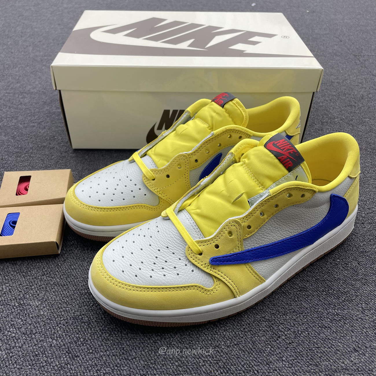 Travis Scott X Nike Air Jordan 1 Retro Low Og Sp Canary Dz4137 700 (12) - www.newkick.org