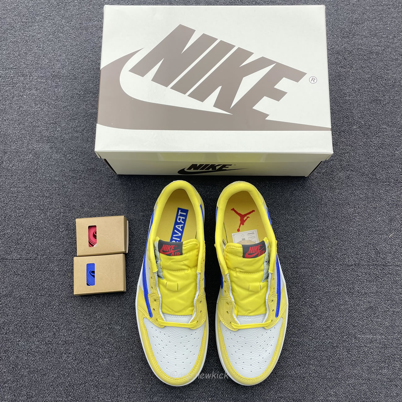 Travis Scott X Nike Air Jordan 1 Retro Low Og Sp Canary Dz4137 700 (15) - www.newkick.org