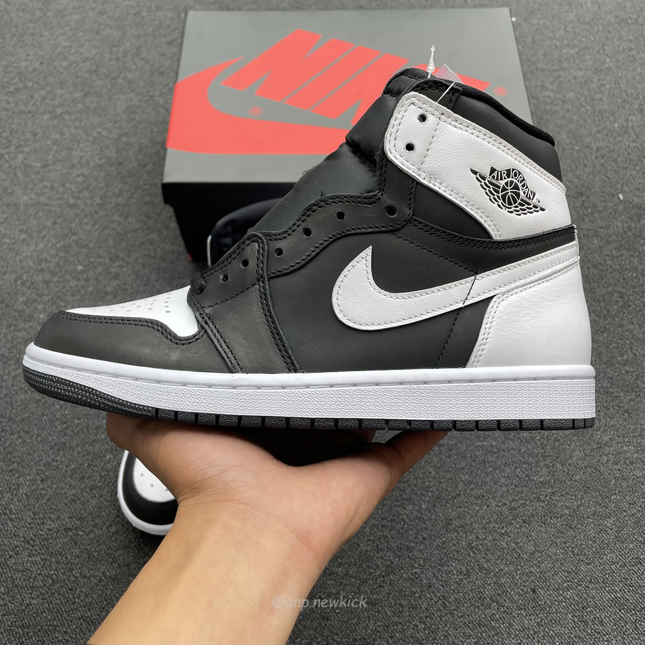 Air Jordan 1 Retro High Og Black White Dz5485 010 (8) - www.newkick.org Air Jordan 1 Retro High Og Black White Dz5485 010 (8) - www.newkick.org