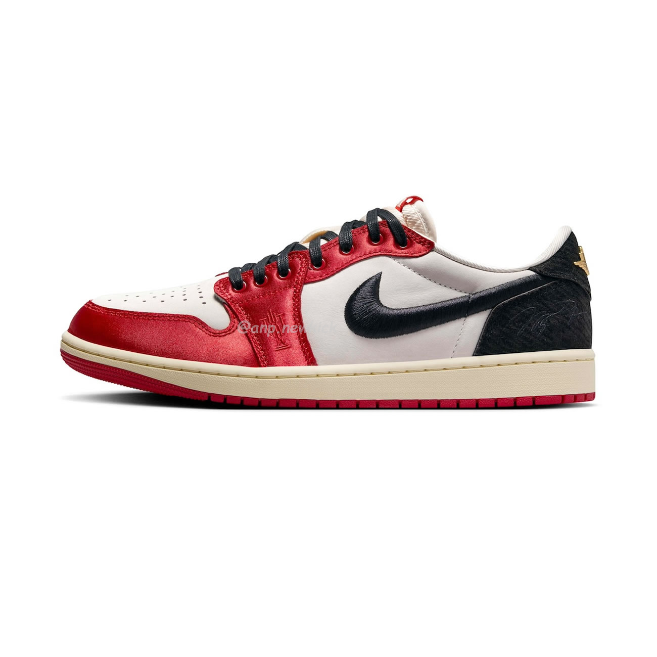 Air Jordan 1 Retro Low Og Trophy Room Away Fn0432 100 (1) - www.newkick.org