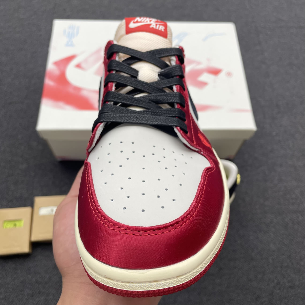 Air Jordan 1 Retro Low Og Trophy Room Away Fn0432 100 (7) - www.newkick.org