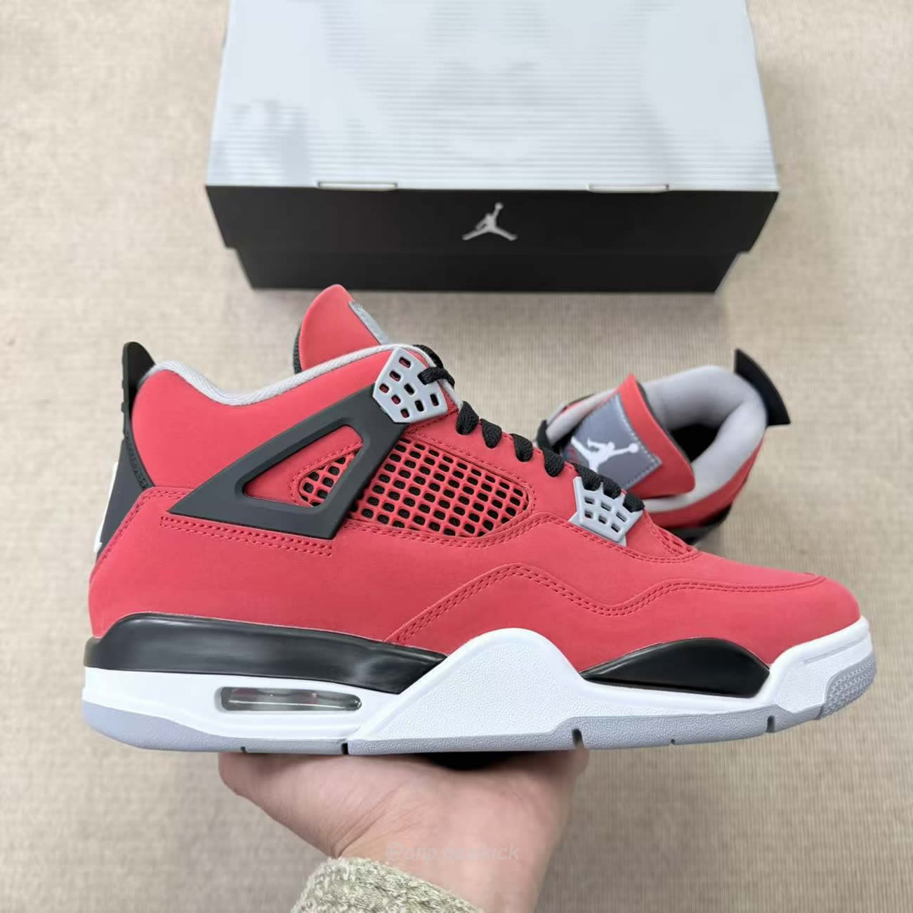 Air Jordan 4 Retro Toro Bravo 2026 Fq8138 600 (9) - www.newkick.org