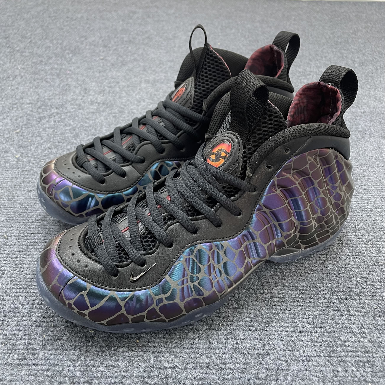 Nike Air Foamposite One Tekken 8 Kazuya Mishima Fq9050 400 (7) - www.newkick.org Nike Air Foamposite One Tekken 8 Kazuya Mishima Fq9050 400 (7) - www.newkick.org