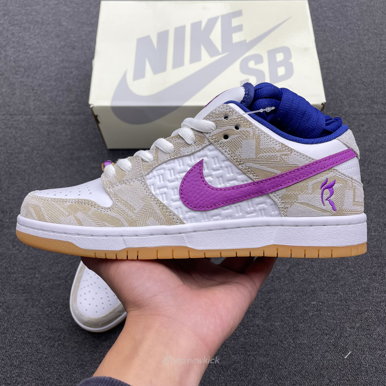 Nike Sb Dunk Low X Rayssa Leal Fz5251 001 (2) - www.newkick.org