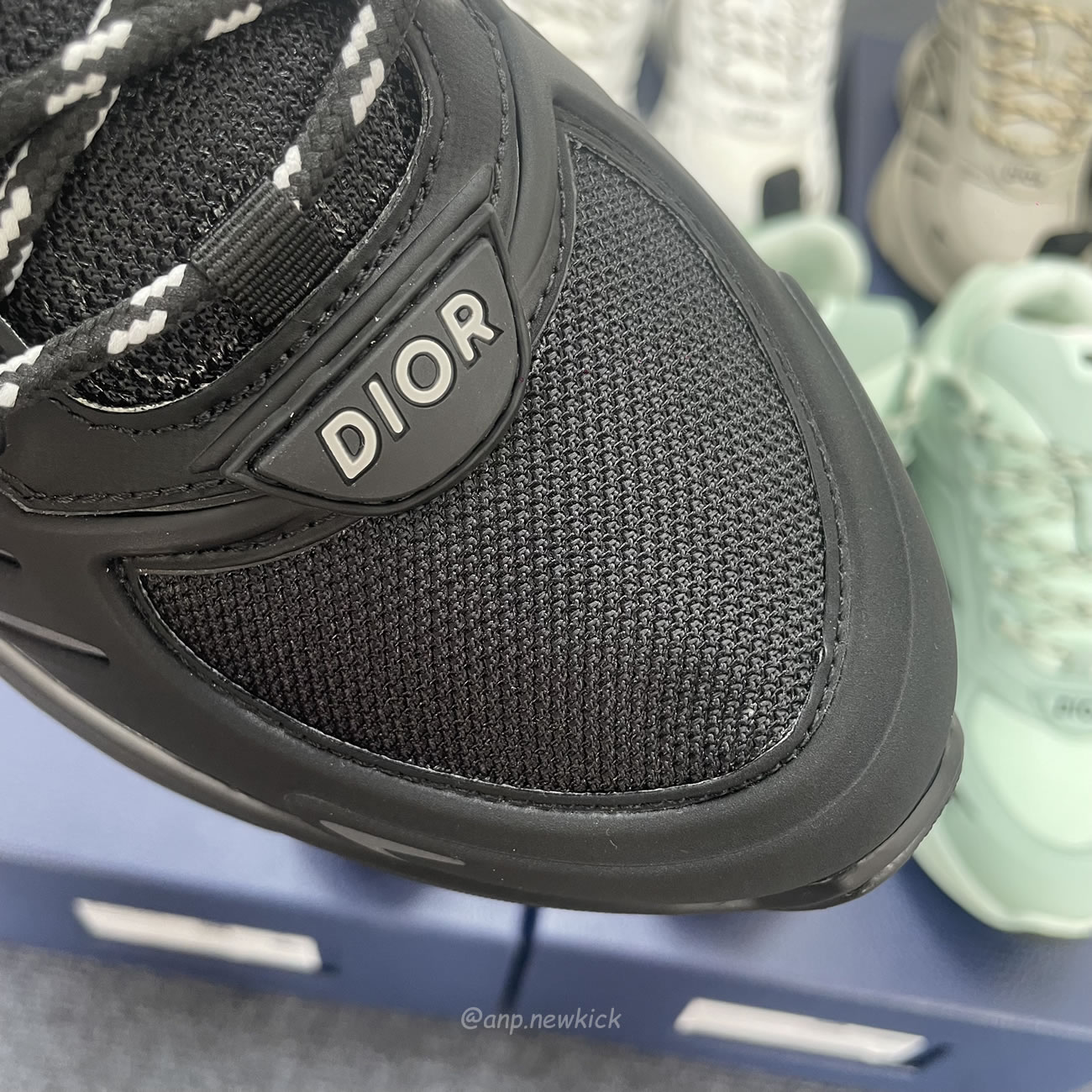 Dior B44 Blade Sneaker Black Technical Mesh And Black Technical Fabric 3sn306zzy H981 (2) - www.newkick.org