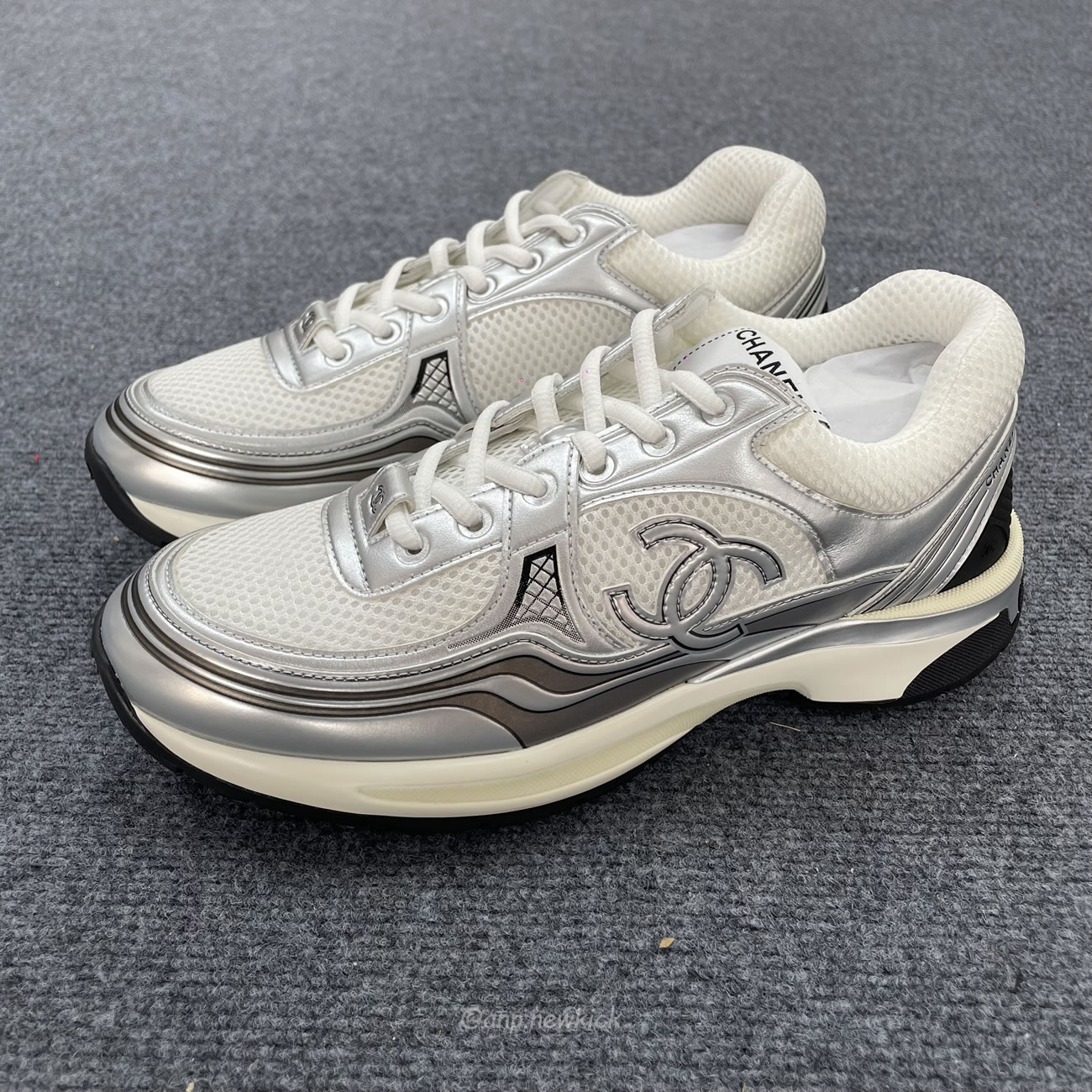 Chanel Cc Runner Silver Laminate G39792 Y56368 K5451 (6) - www.newkick.org