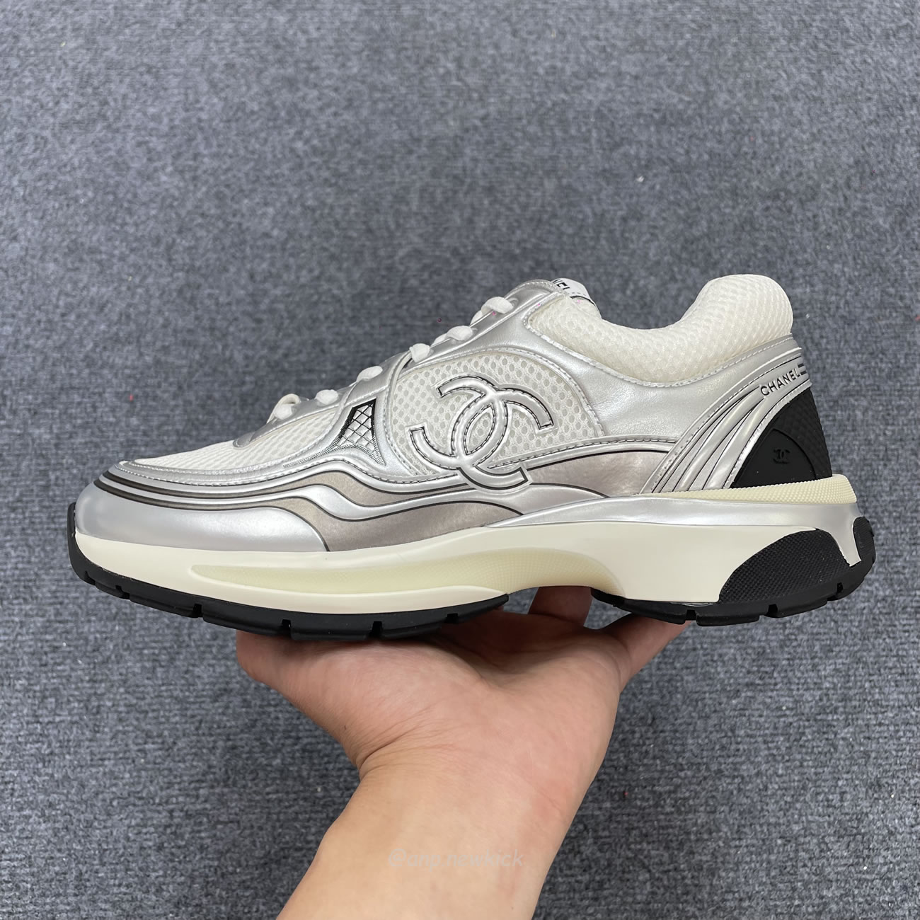 Chanel Cc Runner Silver Laminate G39792 Y56368 K5451 (9) - www.newkick.org