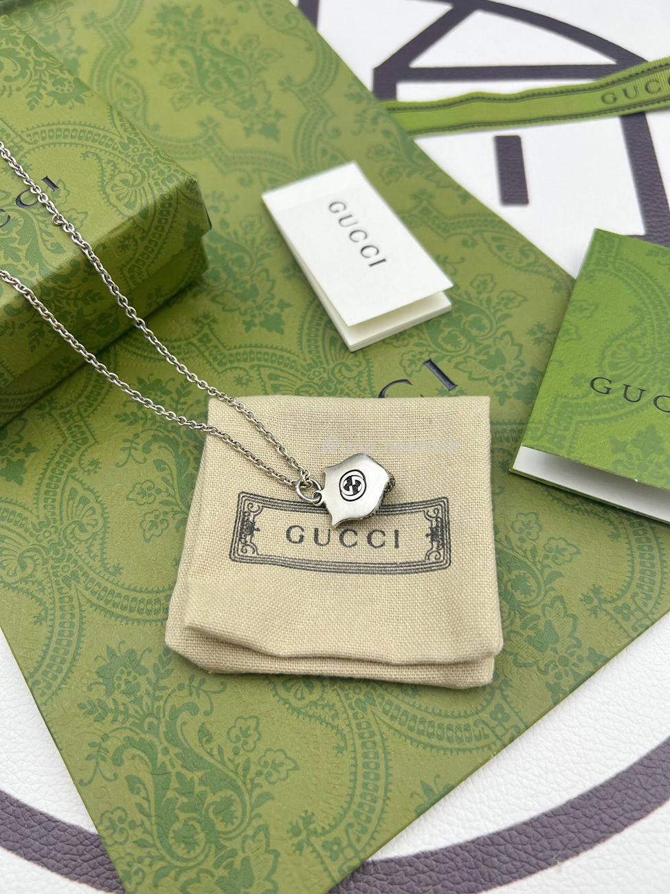 Gucci Silver Necklace With Tiger Pendant Silvery (3) - www.newkick.org Gucci Silver Necklace With Tiger Pendant Silvery (3) - www.newkick.org