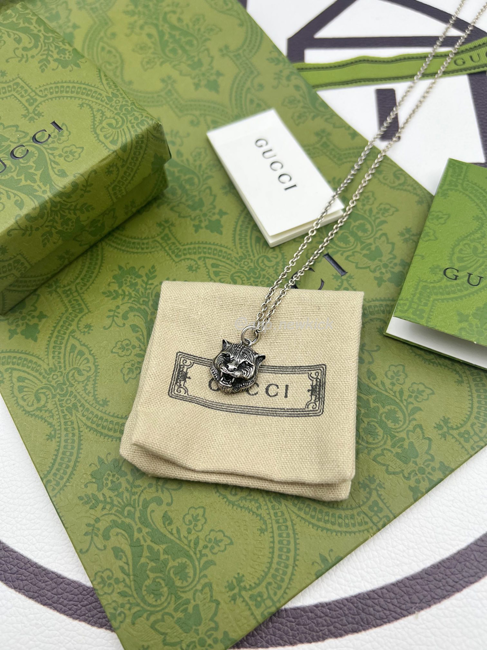 Gucci Silver Necklace With Tiger Pendant Silvery (6) - www.newkick.org Gucci Silver Necklace With Tiger Pendant Silvery (6) - www.newkick.org