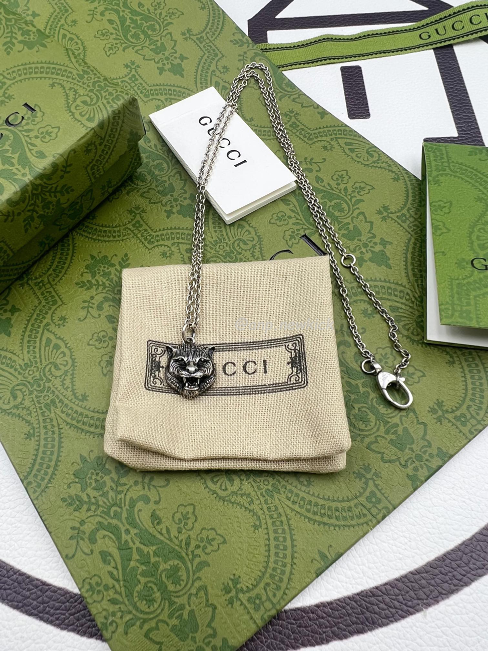 Gucci Silver Necklace With Tiger Pendant Silvery (7) - www.newkick.org Gucci Silver Necklace With Tiger Pendant Silvery (7) - www.newkick.org