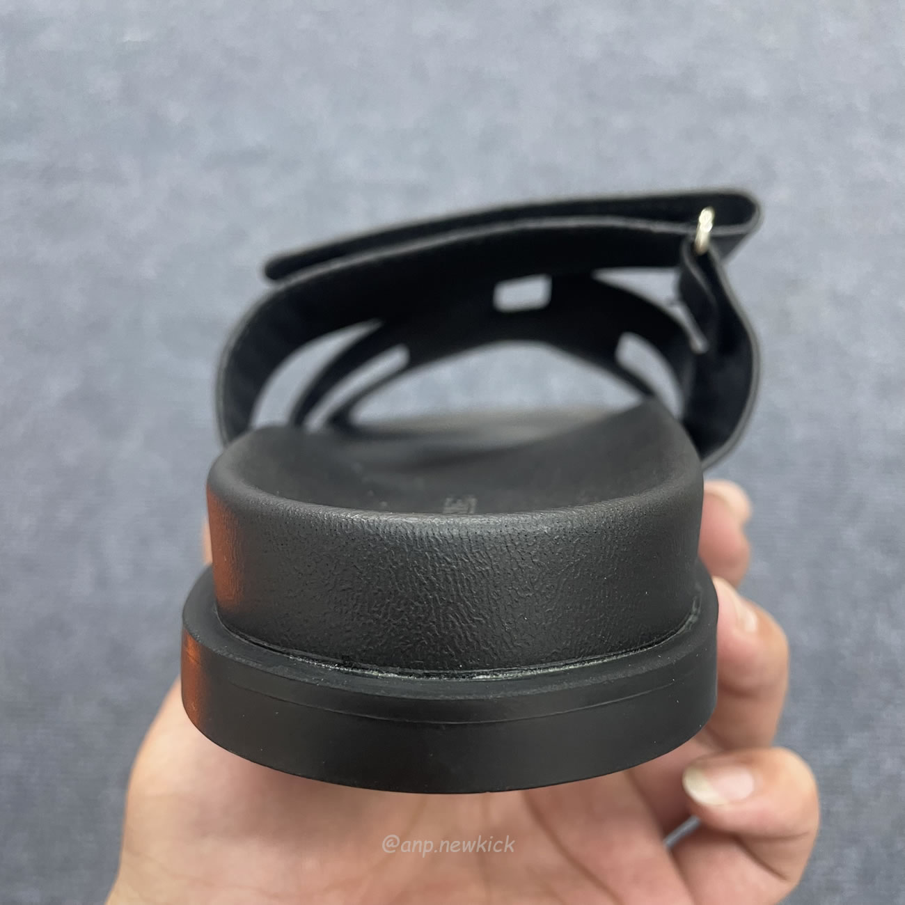 Hermes Chypre Sandal Noir Calfskin Leather H211865z (7) - www.newkick.org