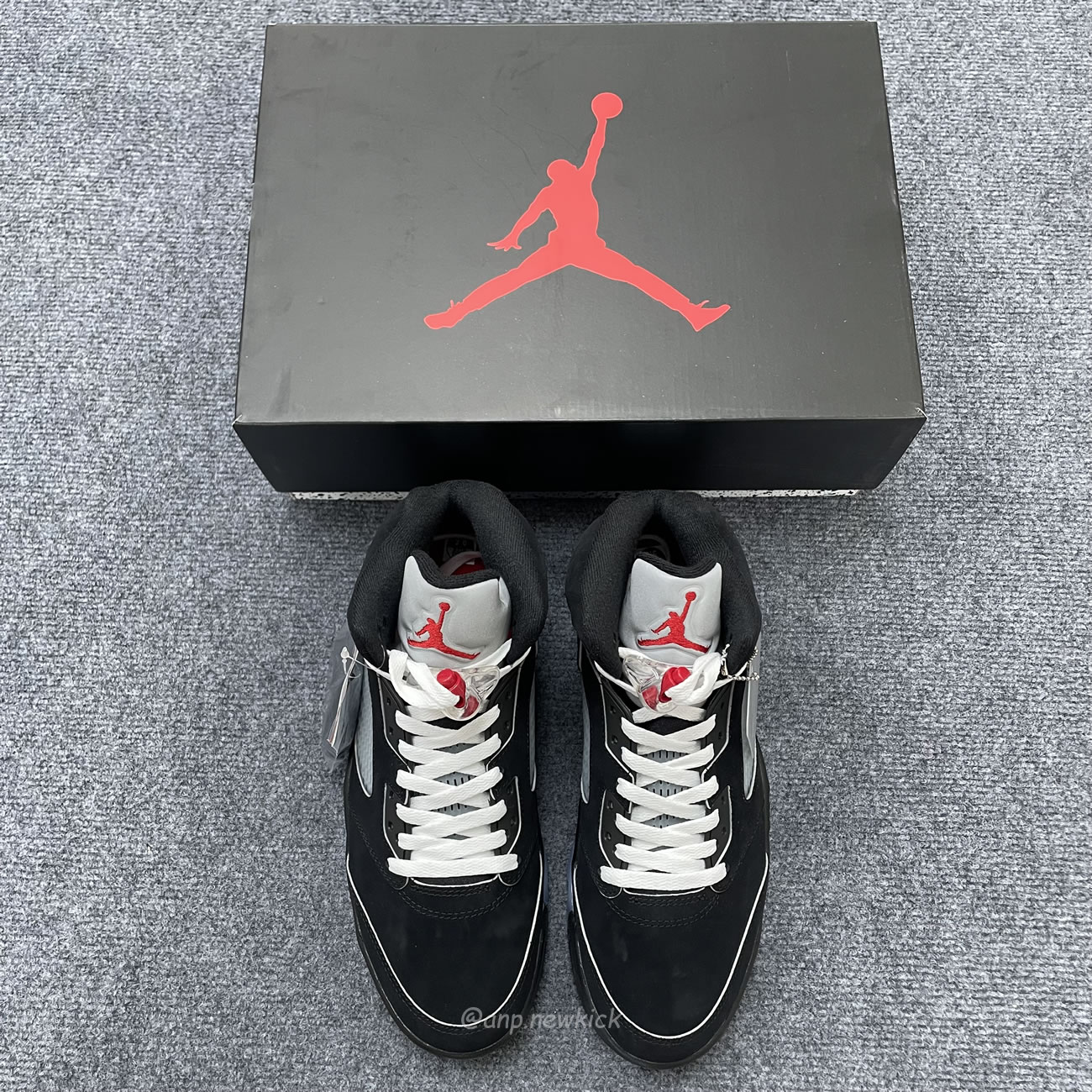 Air Jordan 5 Retro Og Black Metallic Reimagined Hf3975 001 (10) - www.newkick.org Air Jordan 5 Retro Og Black Metallic Reimagined Hf3975 001 (10) - www.newkick.org